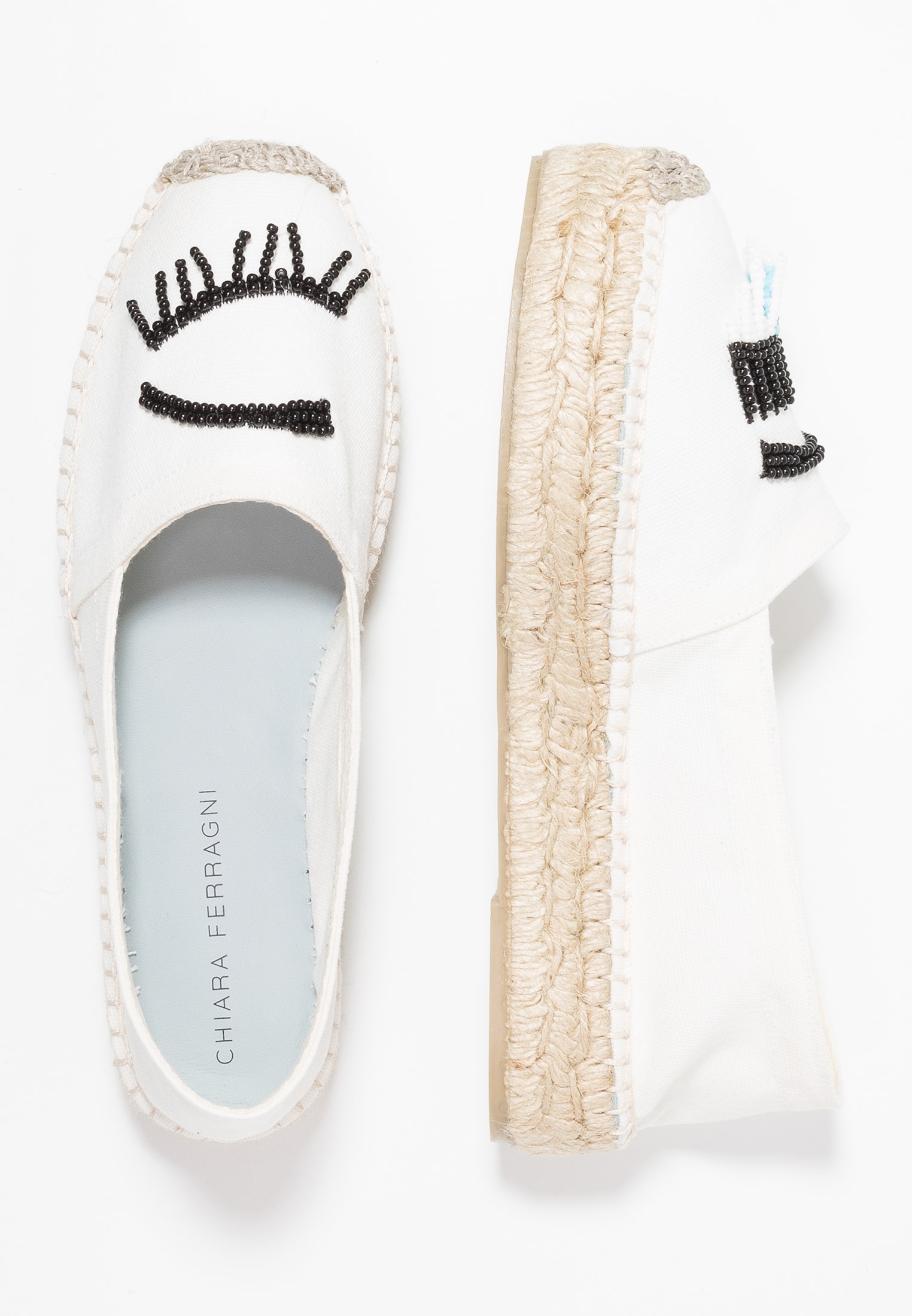 Espadrillas-con-zeppa-Chiara-Ferragni